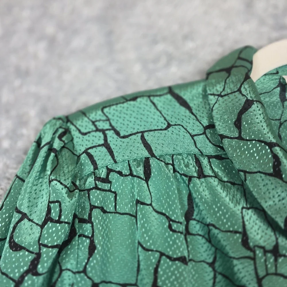 Vtg 80s Green Black Chiffon Top Willow Ridge Button Front High Neck Textured Dot - Picture 4 of 9